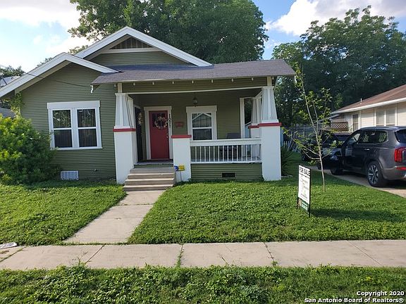 2nd image of 107 E Bonner Ave