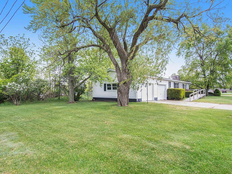 1001 Lawndale St, Ludington, MI 49431 Zillow