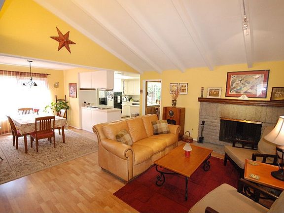 Family & Dining rooms