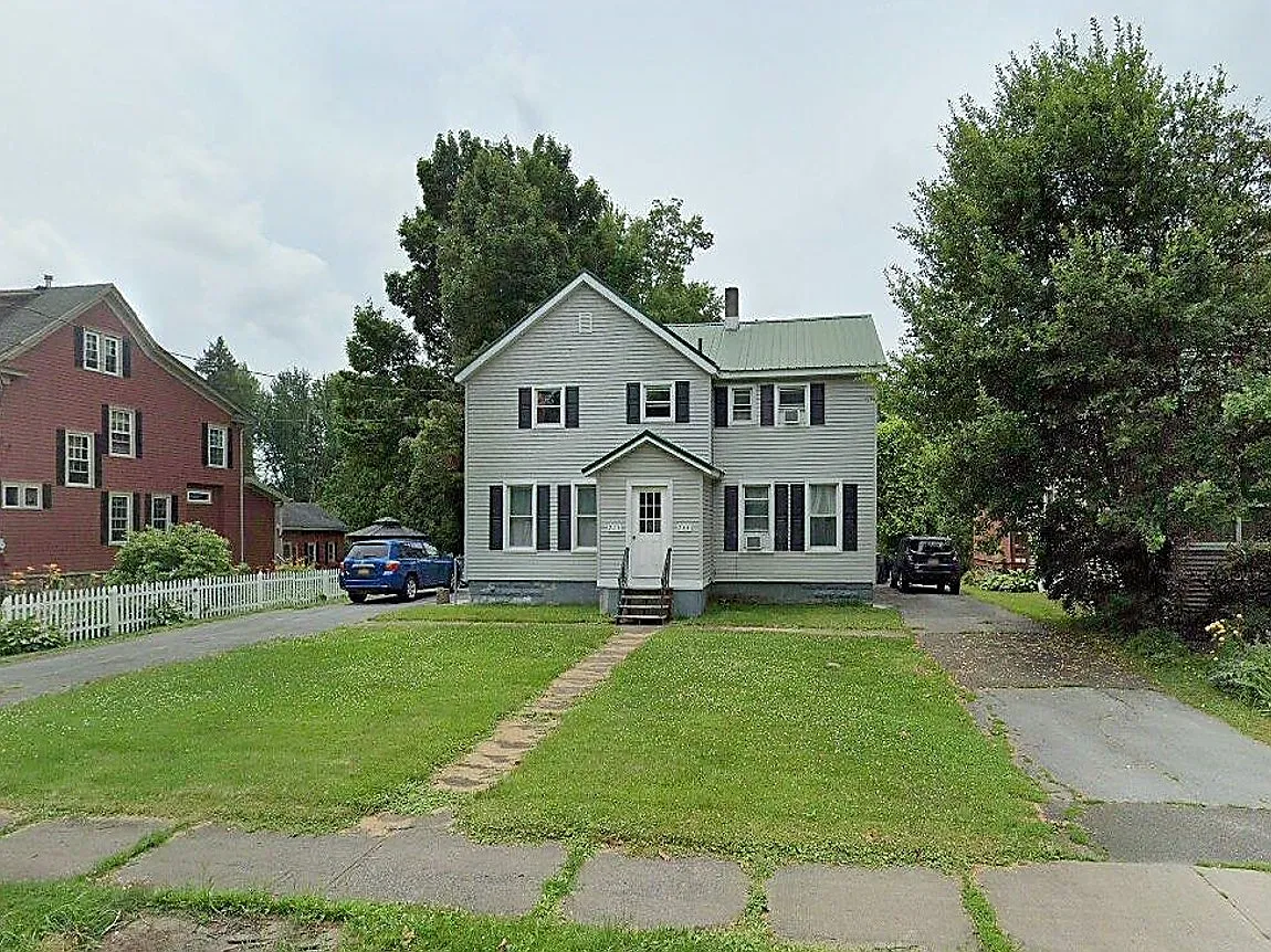 2 bed, 1.5 bath, 1100 sqft, $1,500 — Photo 1