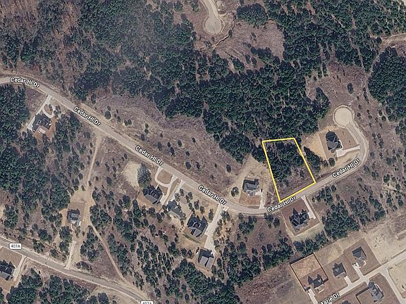 3rd image of 1083 Cedar Hill Dr