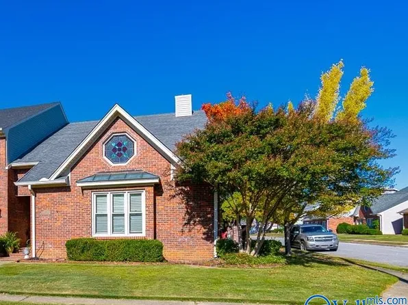 1611 River Bend Pl SE, Decatur, AL 35601