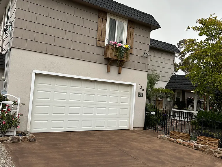 720 Sky Mountain Ln — Photo 7