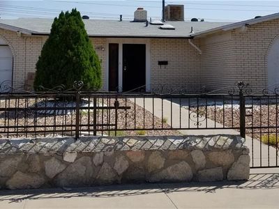 1424 Backus St, El Paso, TX, 79925