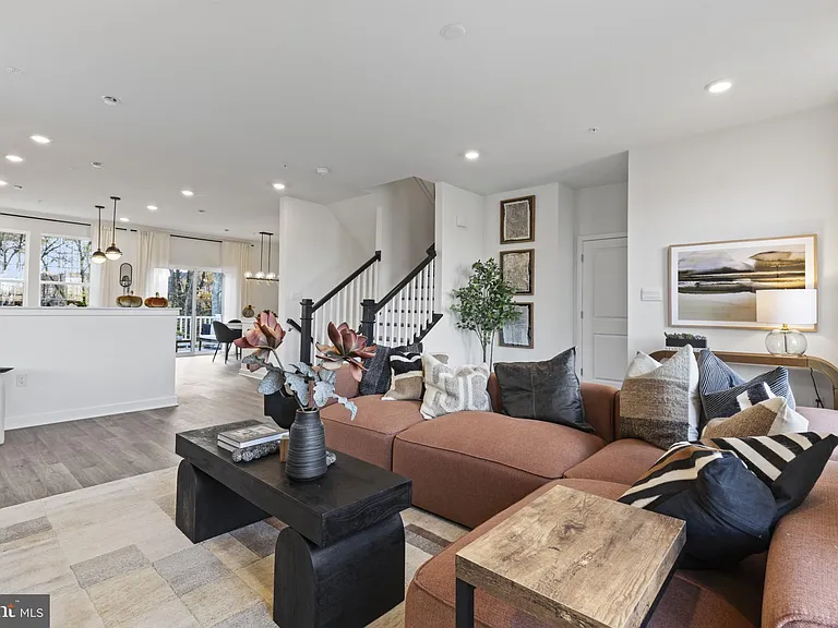 7434 Fern Gully Way — Photo 15