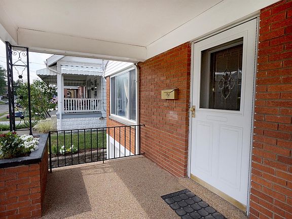 2nd image of 5519 Warren Ave