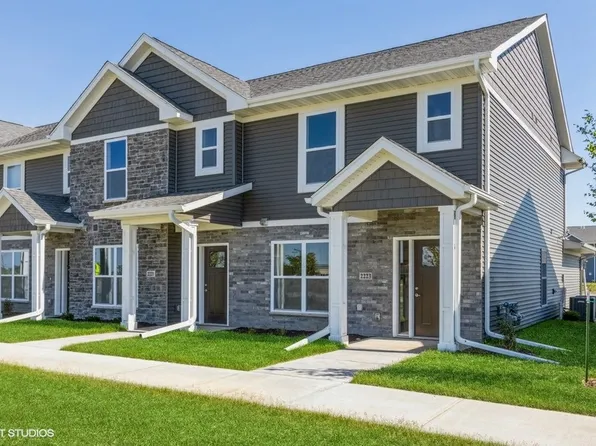 2231 Saint Andrews Dr, North Liberty, IA 52317