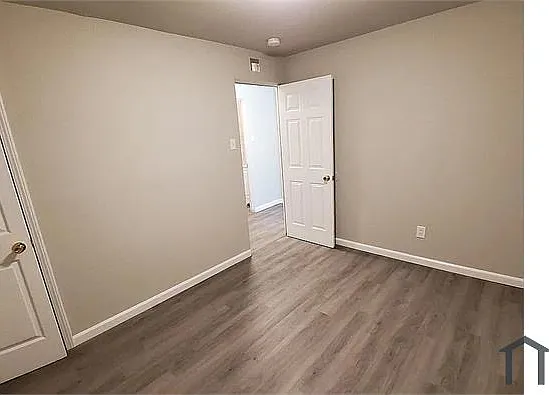 10313 Duke Dr — Photo 10