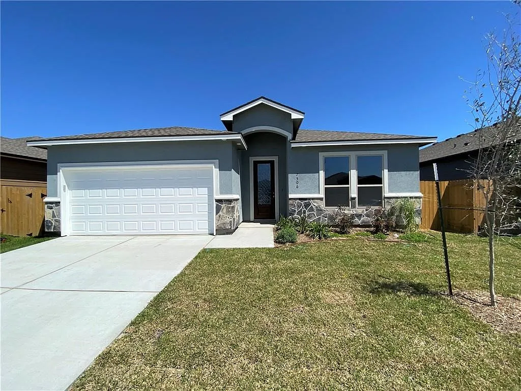 3 bed, 2.0 bath, 1513 sqft, $2,350 — Photo 1