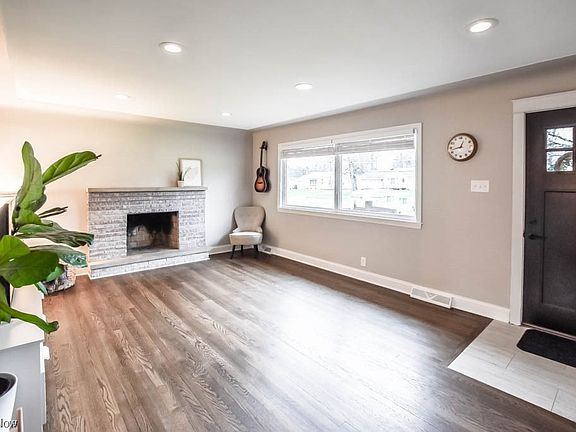 2nd image of 3835 Monaca Ave
