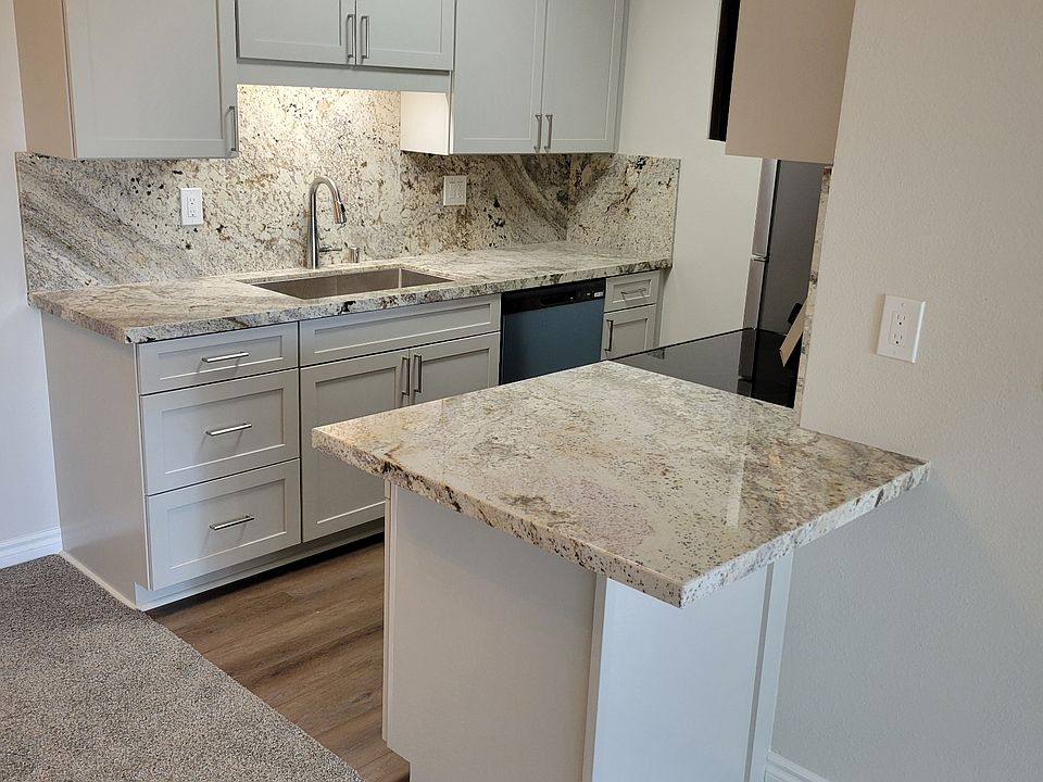 Completely remodeled, all new appliances, Stove, Dishwasher, Refrigerator, Microwave