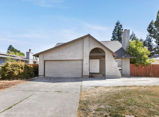 681 Hamilton Dr, Vacaville, CA