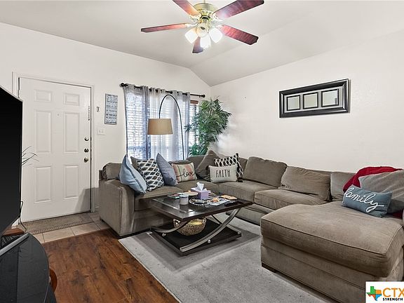 2nd image of 1202 Nicholas Cir #2