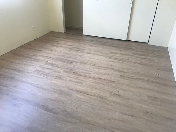 5th image of 3820 46th St