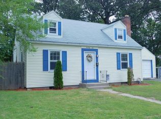 75 Anniversary St, Springfield, MA 01104