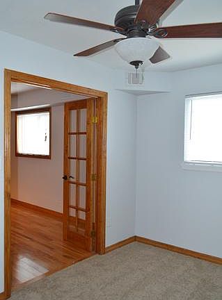 5th image of 255 E Rampart Dr