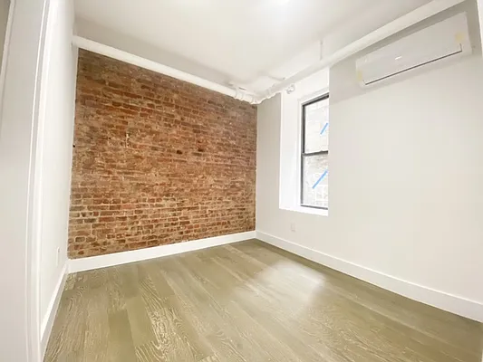 Rented by Bohemia Realty Group | media 14