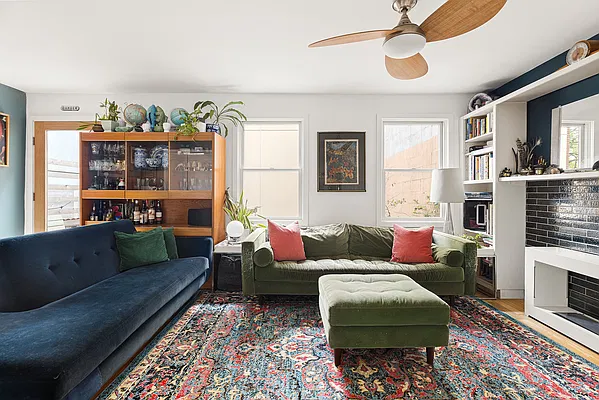 Sold by Compass | media 2