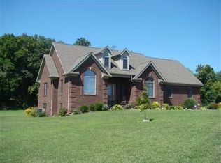 1043 Alexis Ave NE, Corydon, IN 47112