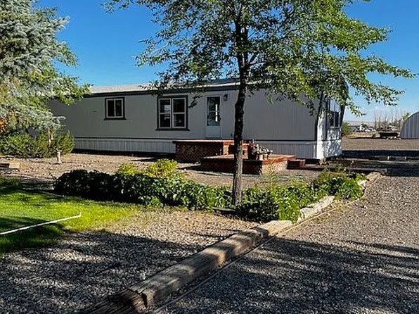 688 6th St, Crescent Valley, NV 89821