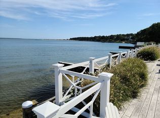 62 Canoe Place Rd APT 627, Hampton Bays, NY 11946