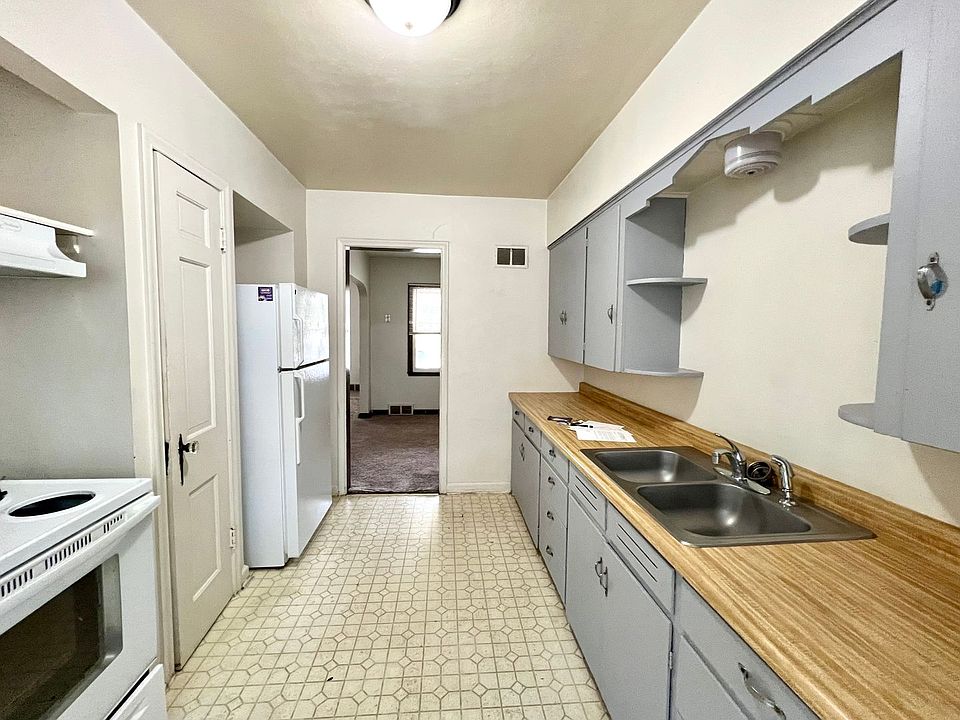 1st image of 1107 Claflin Main
