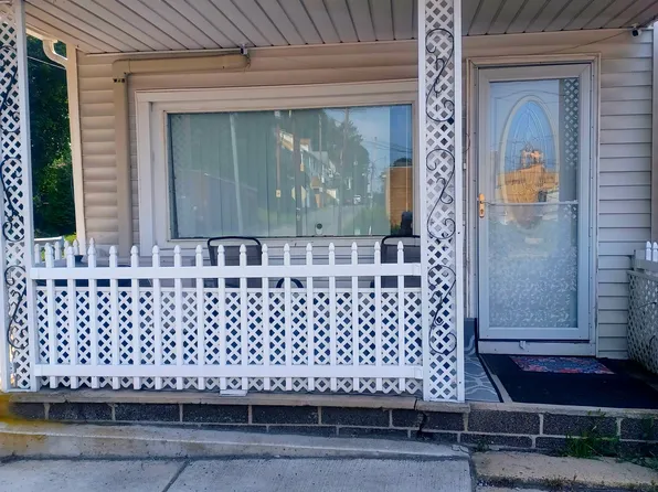 18 S Lehigh St, Tamaqua, PA 18252