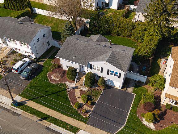 2nd image of 12 Cavan Lane