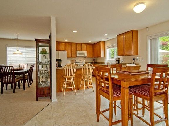 Bright and cherry kitchen
