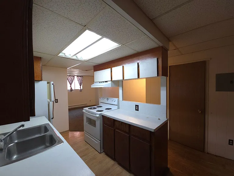 826 Bank St #3 — Photo 2