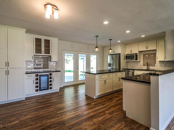 4th image of 7502 E Palm Ln