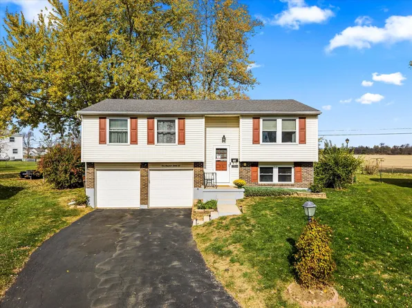 136 Wickham Farm Rd, Englewood, OH 45322