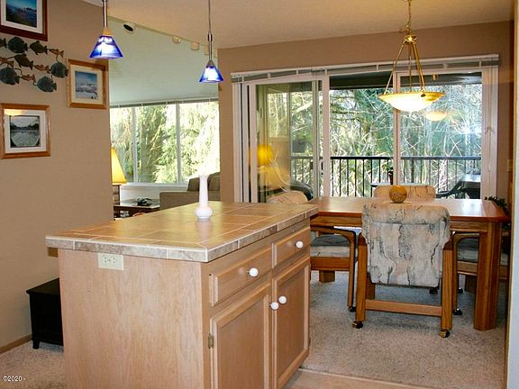 2nd image of 5801 NE Voyage Ave APT 49