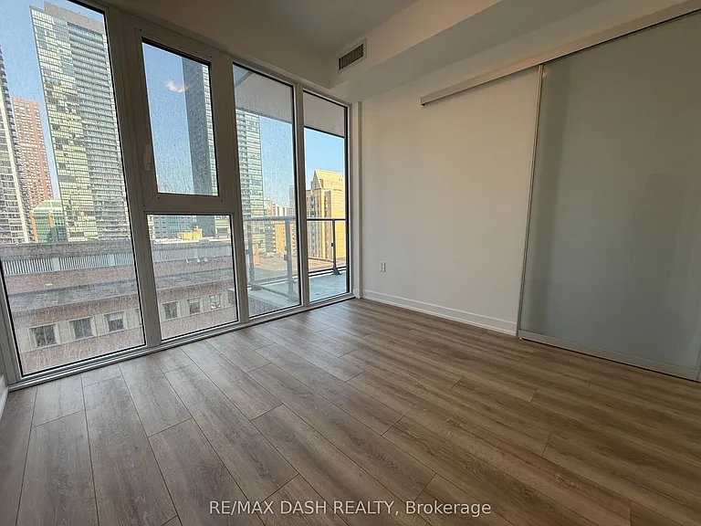 628 Church St #906 — Photo 18