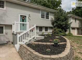 409 S Franklin St, Spring Hill, KS 66083