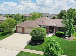 2768 Martin Ct, New Lenox, IL 60451