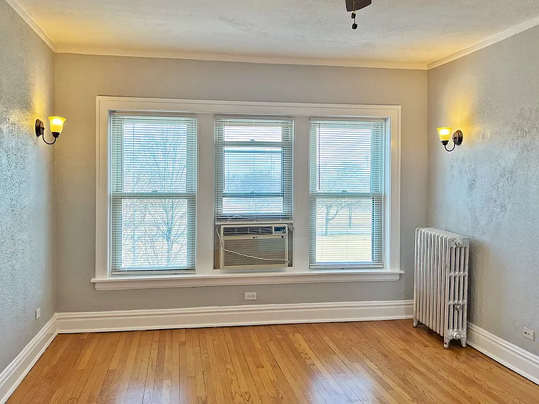 411-419 Thatcher Ave. — Photo 3