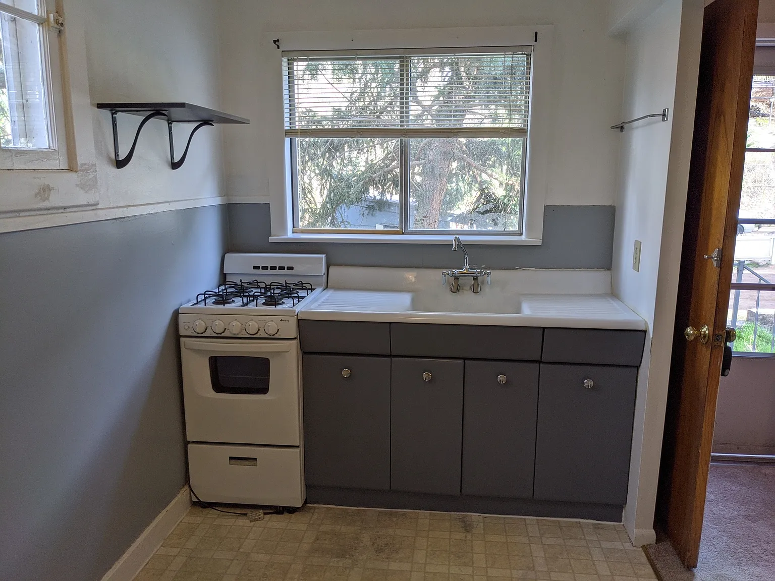 1 bed, 548 sqft, $1,285 — Photo 2