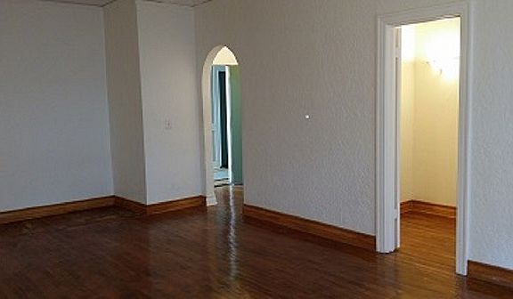 2nd image of 620 S St Andrews Pl APT 407