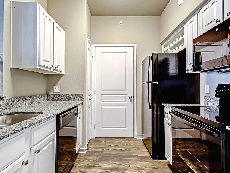 Stoneleigh Centerton Apartments — Photo 18