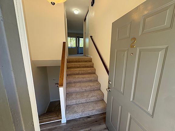 4th image of 8827 23rd Ave NE APT 2