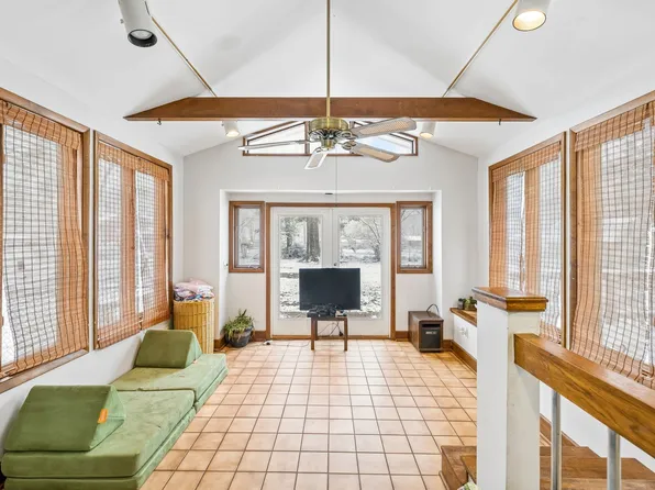 521 Westwood Dr, Tullahoma, TN 37388