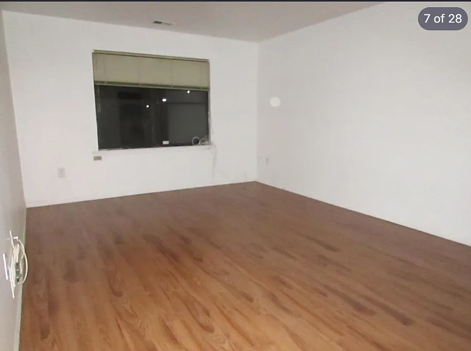 2 bed, 1100 sqft, $2,500 — Photo 2