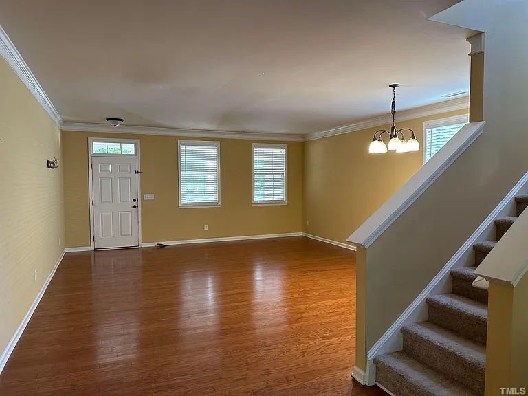 213 Bikram Dr — Photo 28