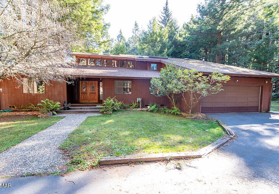 1st image of 32200 Simpson Ln