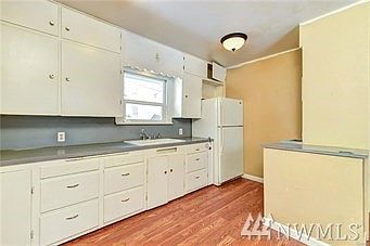 3rd image of 4717 61st St NE