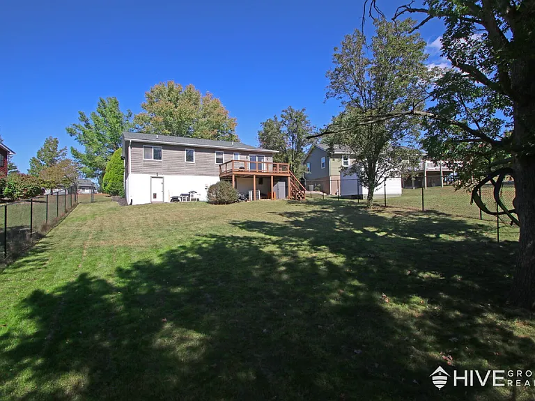1041 Oak View Ct — Photo 26