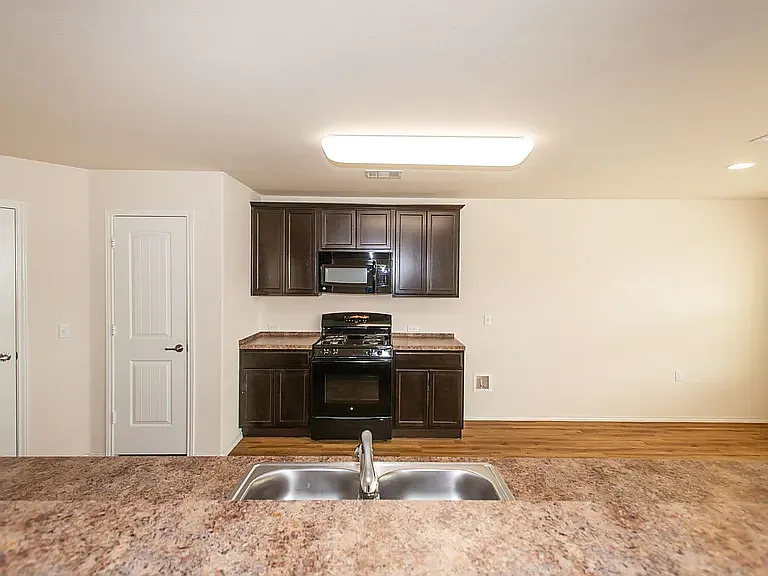 6917 Crestone Rd — Photo 7