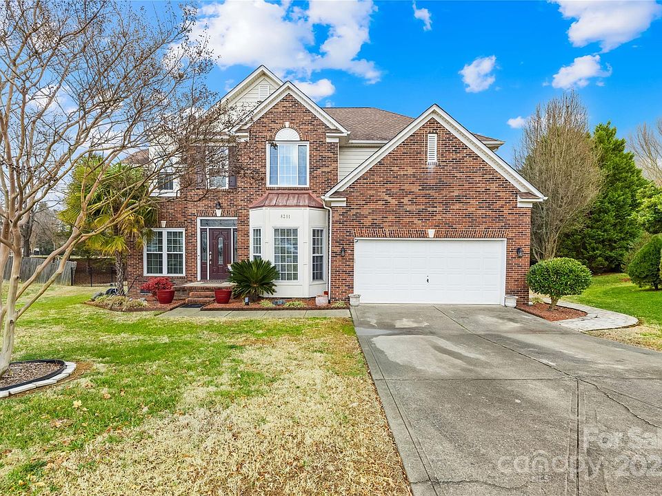 1st image of 8201 Lynnewood Glen Dr