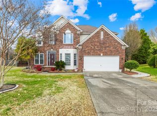 8201 Lynnewood Glen Dr, Charlotte, NC 28269
